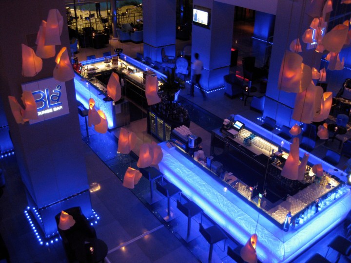 radisson bar